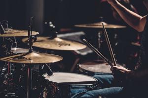 Easy songs for the drumset